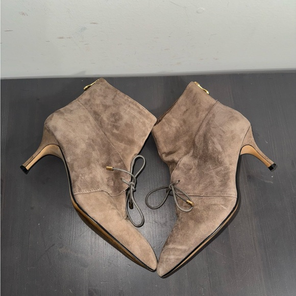 Carmen Marc Valvo Suede Tan booties - Picture 1 of 7